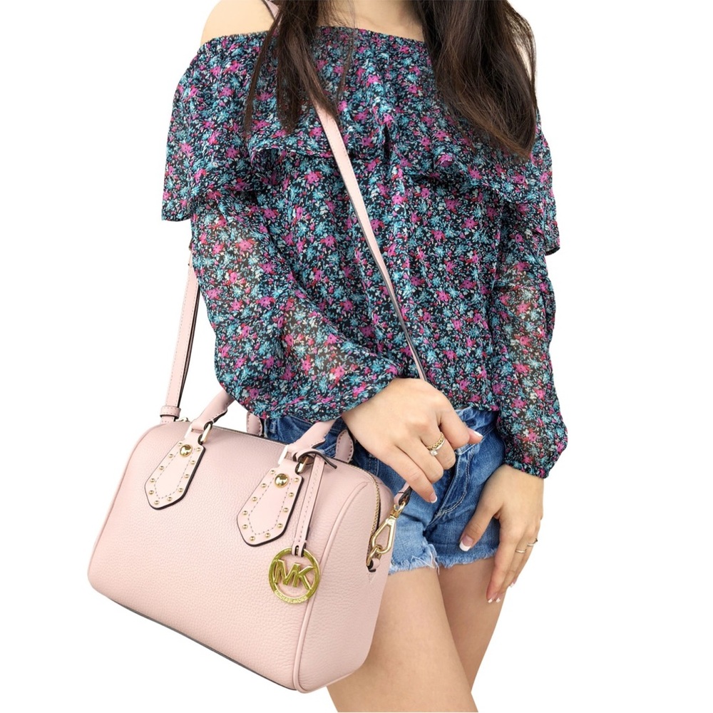 🆕 Michael Kors “Aria” Leather Studded Handbag‼️